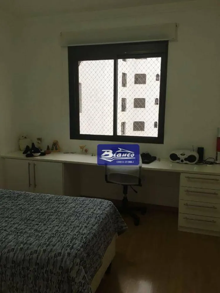 Apartamento, 3 quartos, 190 m² - Foto 2