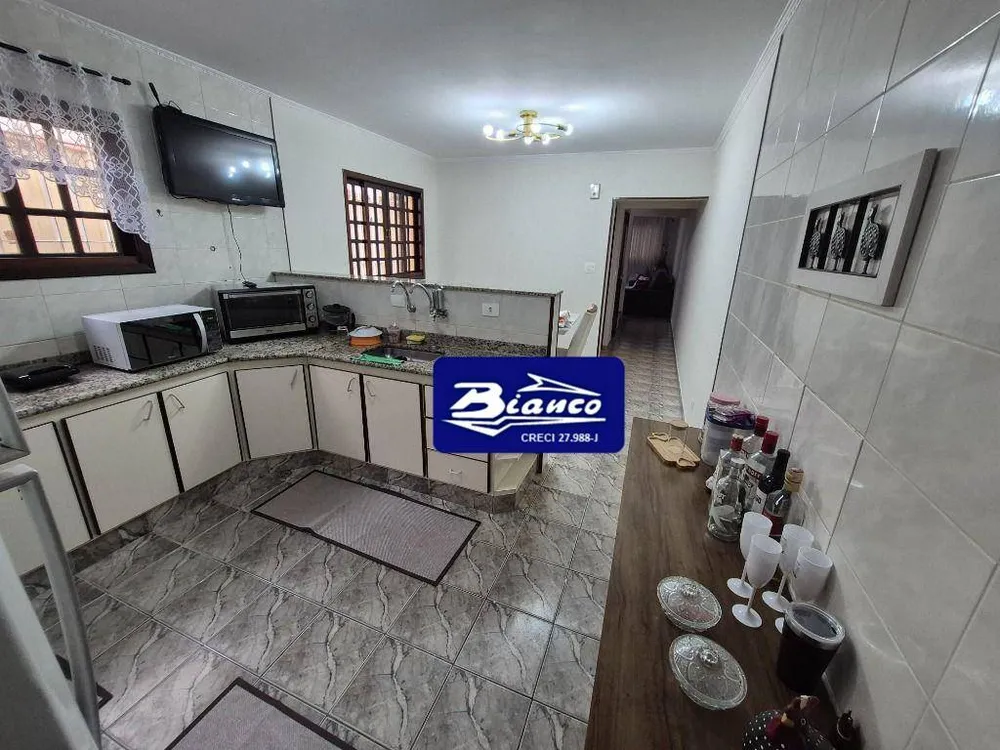 Sobrado, 3 quartos, 220 m² - Foto 2