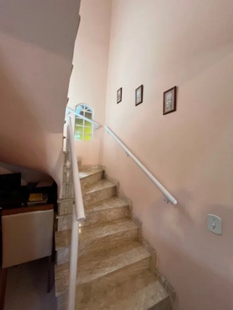 Sobrado, 4 quartos, 224 m² - Foto 2
