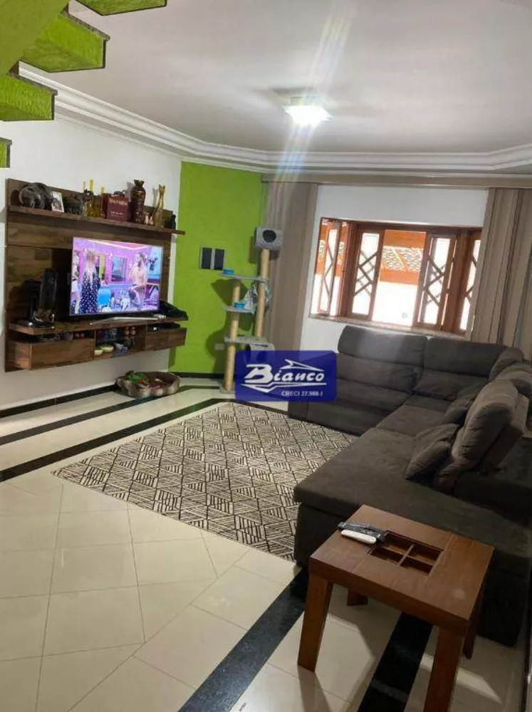 Sobrado à venda com 4 quartos, 186m² - Foto 1