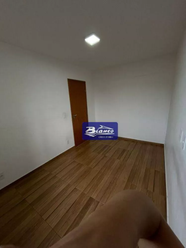 Apartamento à venda com 2 quartos, 49m² - Foto 2