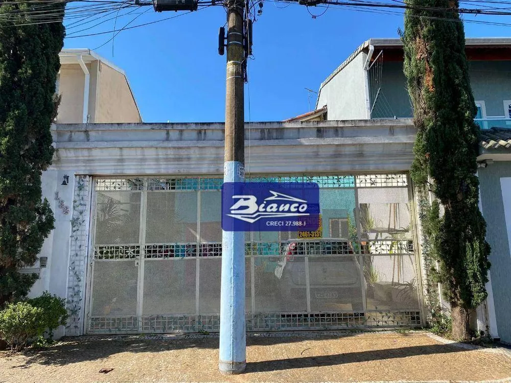 Sobrado à venda com 3 quartos, 200m² - Foto 1