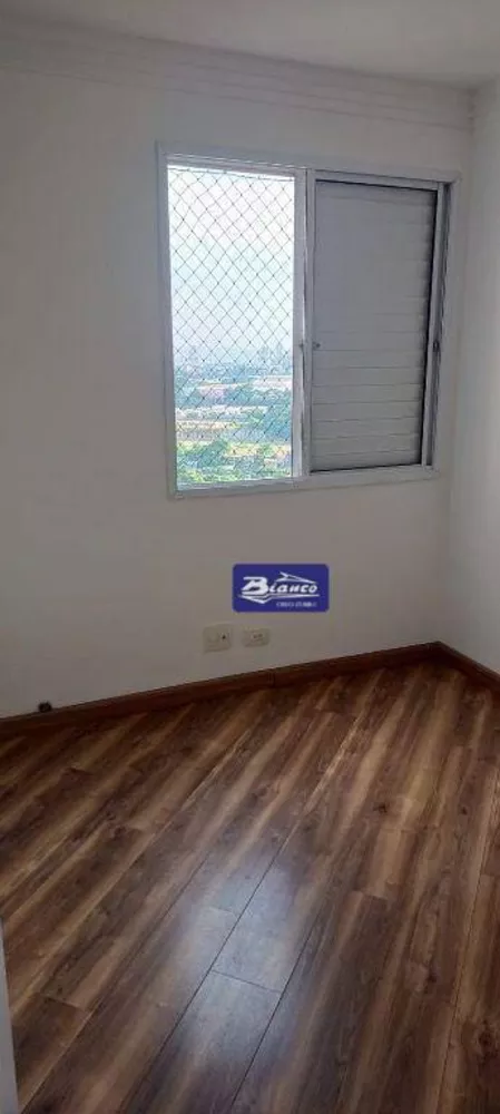 Apartamento à venda com 2 quartos, 64m² - Foto 4