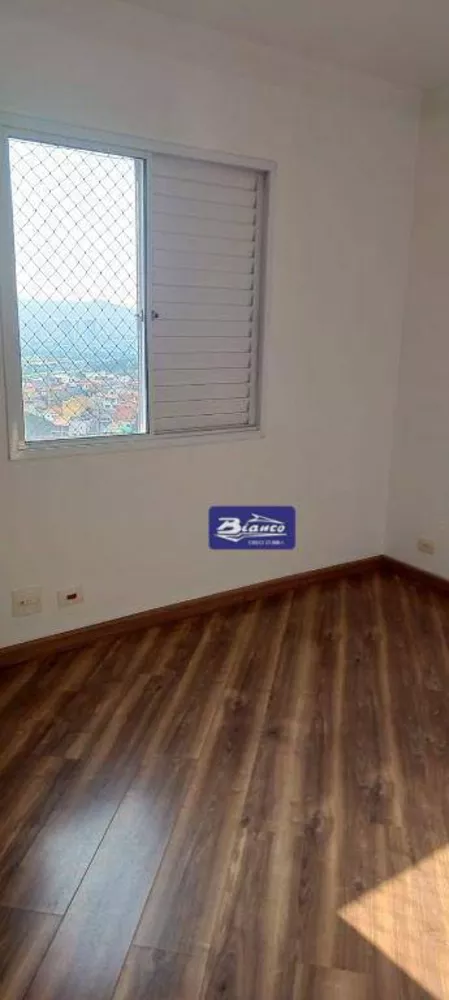 Apartamento à venda com 2 quartos, 64m² - Foto 3