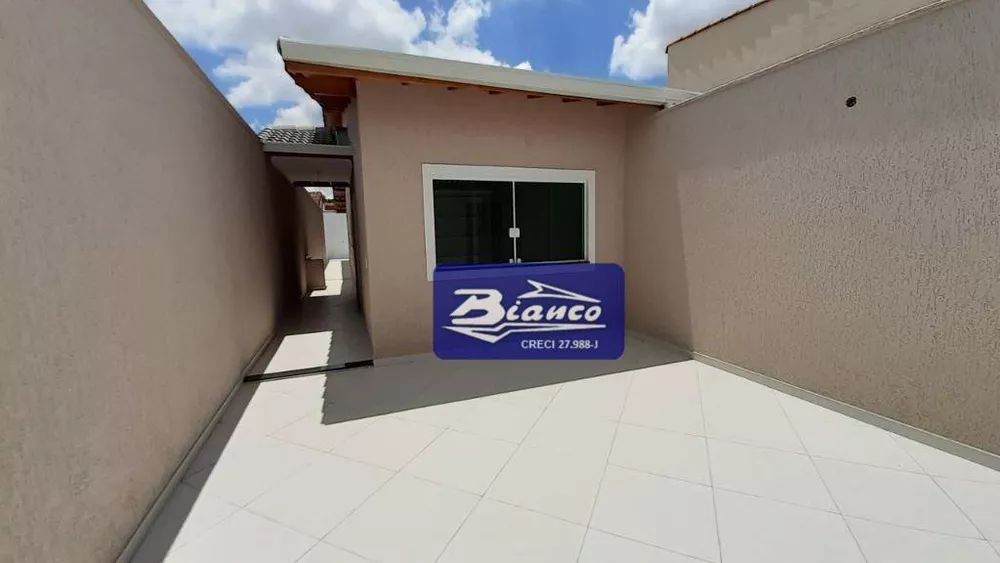 Casa à venda com 3 quartos, 90m² - Foto 1