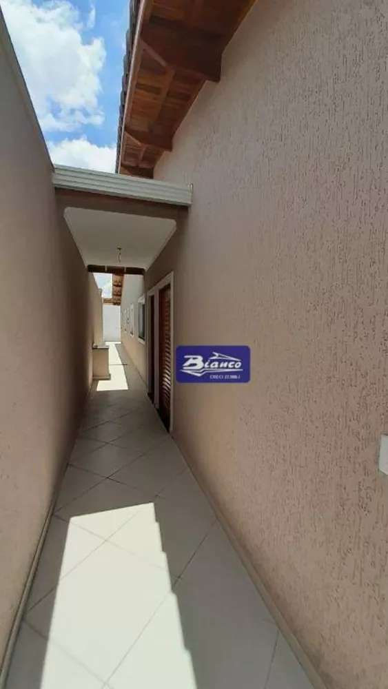 Casa à venda com 3 quartos, 90m² - Foto 2