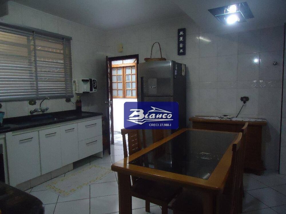 Sobrado, 4 quartos, 200 m² - Foto 5