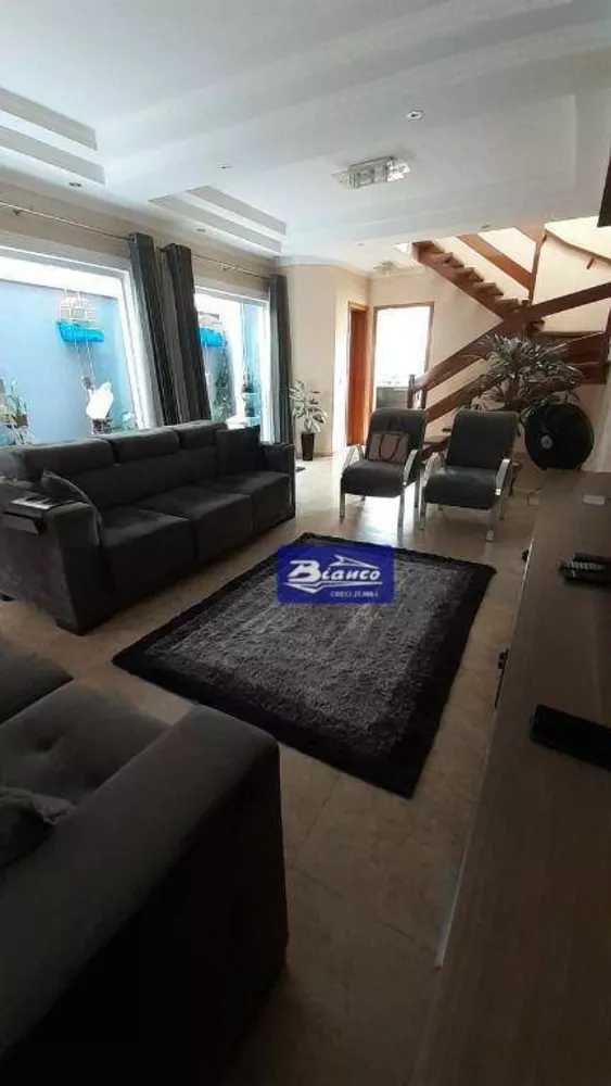 Sobrado à venda com 3 quartos, 189m² - Foto 1