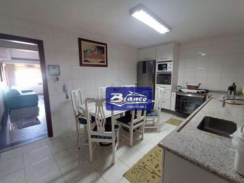 Sobrado, 4 quartos, 207 m² - Foto 2