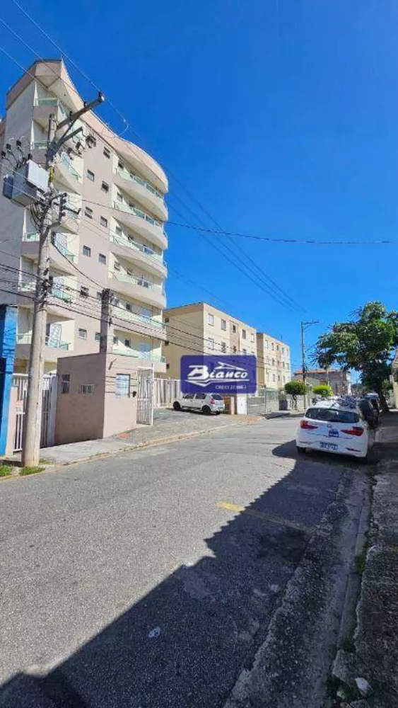 Apartamento à venda com 2 quartos, 69m² - Foto 3