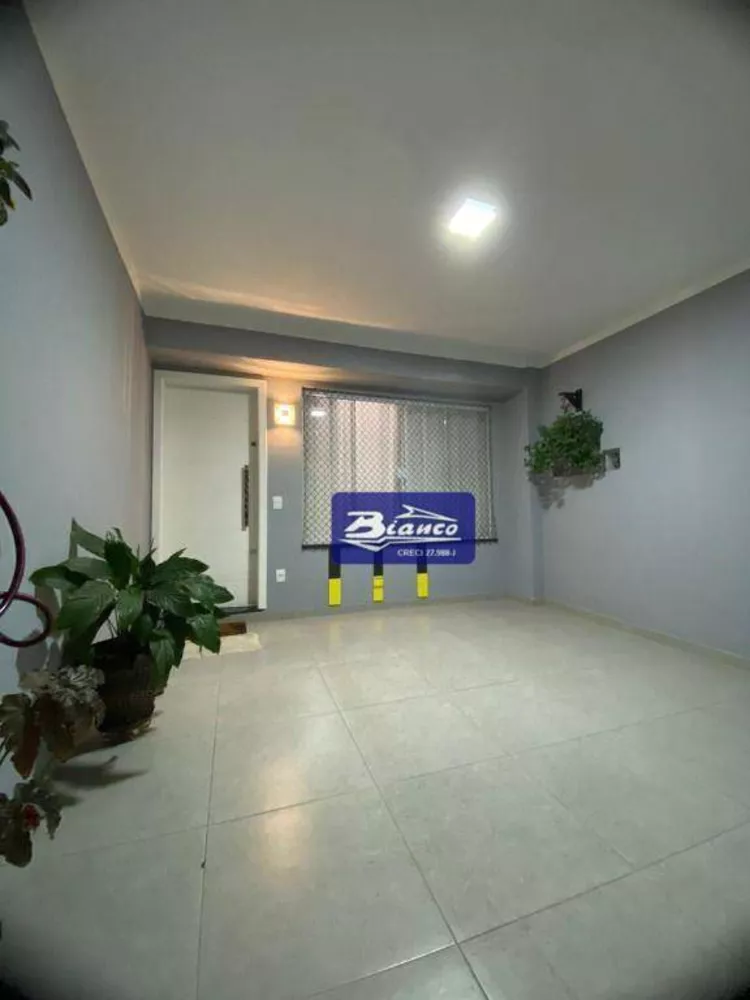 Sobrado à venda com 2 quartos, 117m² - Foto 1