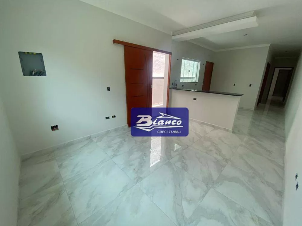 Casa à venda com 2 quartos, 90m² - Foto 1