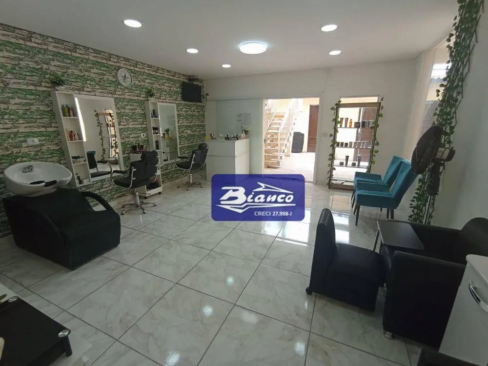 Casa, 3 quartos, 236 m² - Foto 3