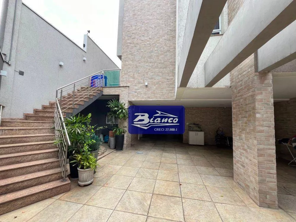 Sobrado à venda com 3 quartos, 280m² - Foto 1