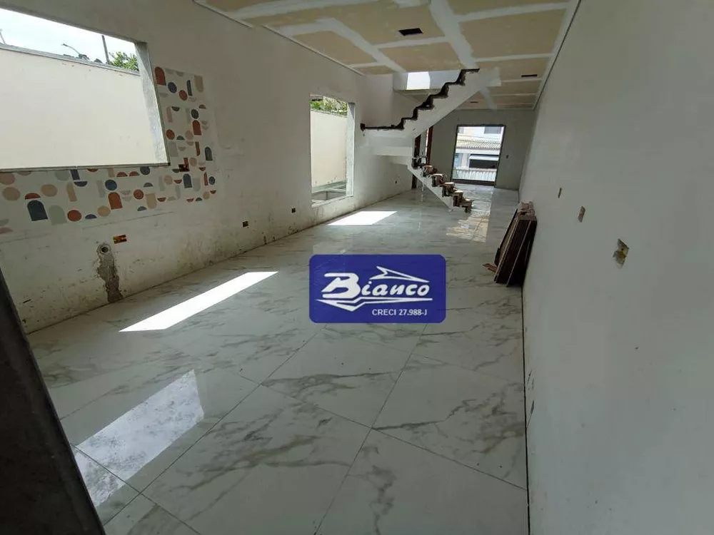 Sobrado à venda com 3 quartos, 170m² - Foto 2