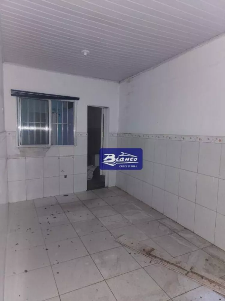 Sobrado à venda com 3 quartos, 250m² - Foto 4