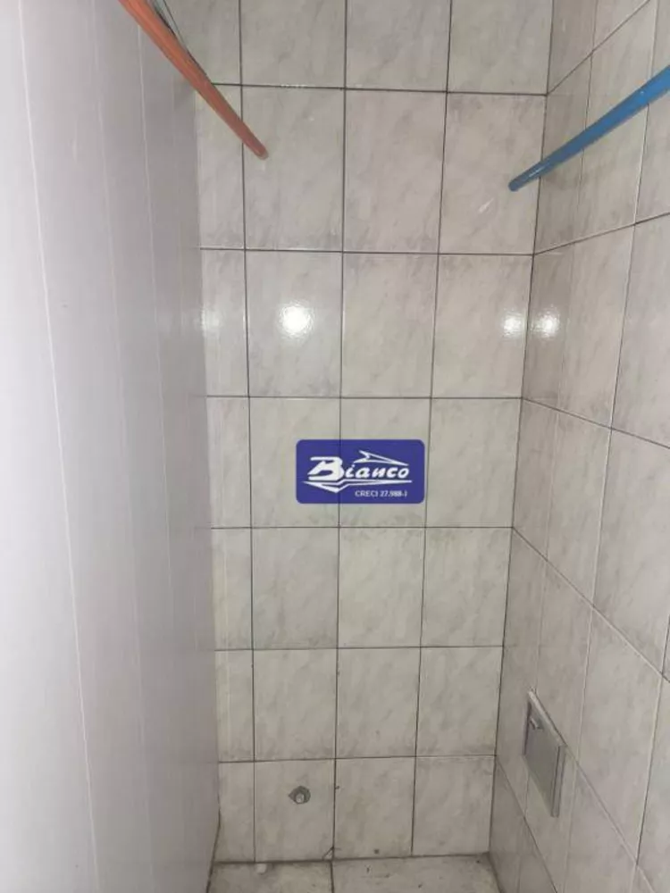 Sobrado à venda com 3 quartos, 250m² - Foto 2