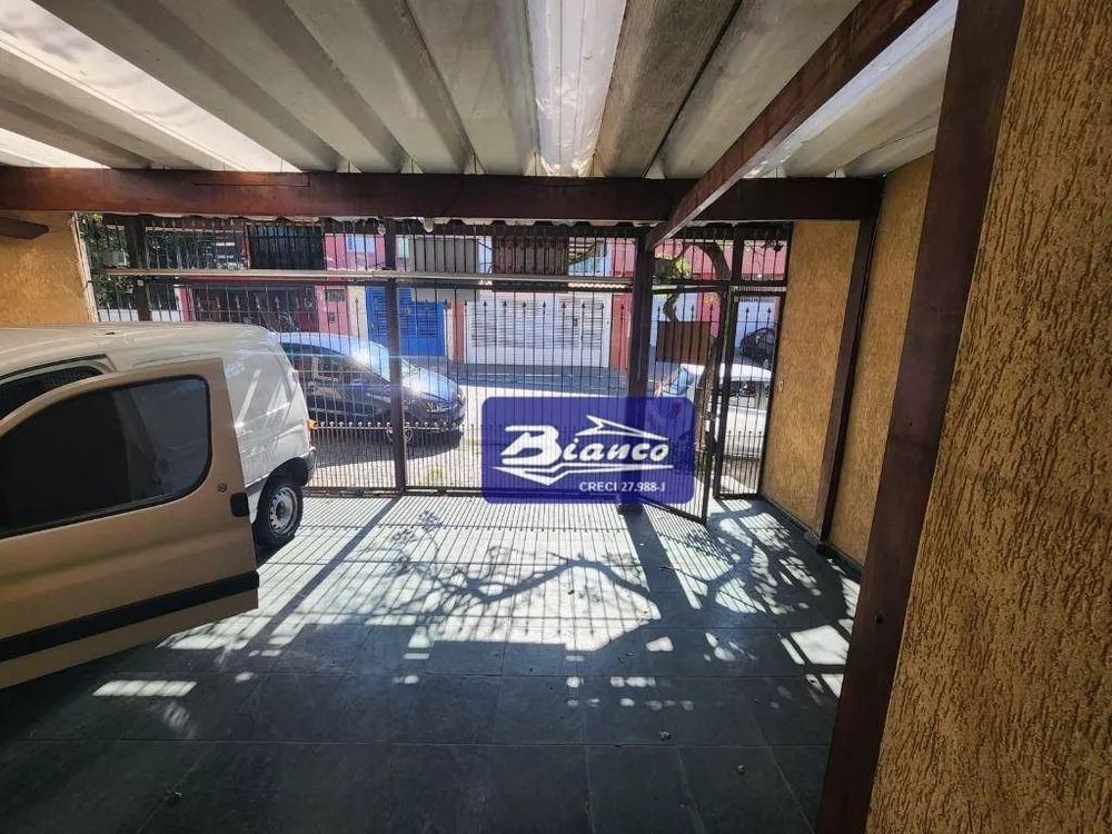 Sobrado à venda com 3 quartos, 90m² - Foto 2