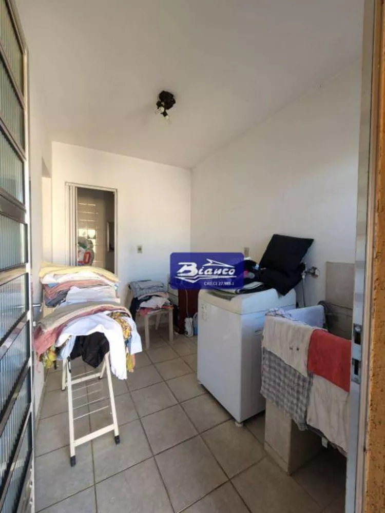 Sobrado à venda com 3 quartos, 90m² - Foto 4