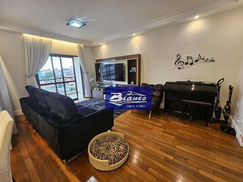 Apartamento, 3 quartos, 130 m² - Foto 1