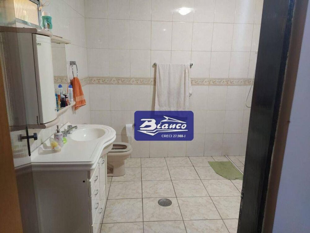 Sobrado, 3 quartos, 305 m² - Foto 2