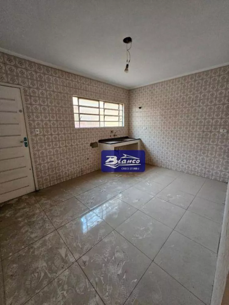 Sobrado à venda com 2 quartos, 154m² - Foto 3