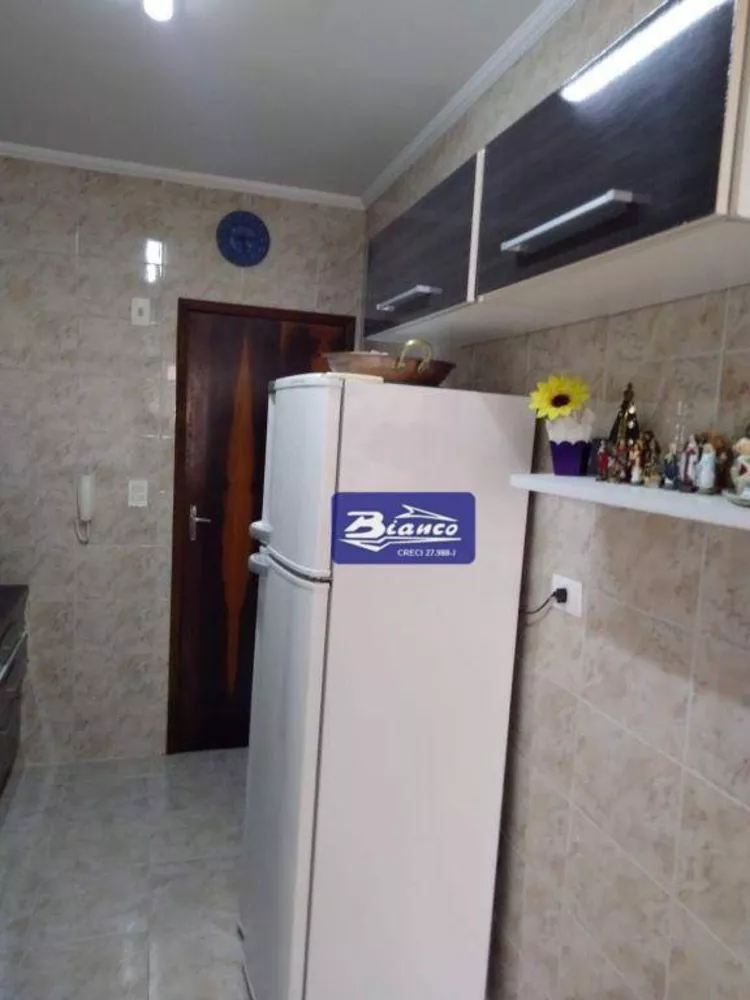 Apartamento à venda com 2 quartos, 62m² - Foto 7