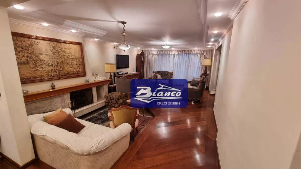 Apartamento à venda com 3 quartos, 222m² - Foto 1