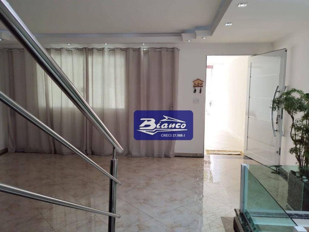 Sobrado à venda com 3 quartos, 250m² - Foto 1
