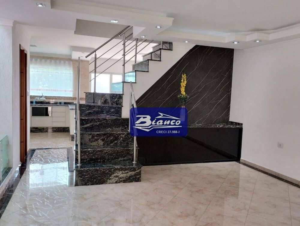 Sobrado à venda com 3 quartos, 250m² - Foto 4