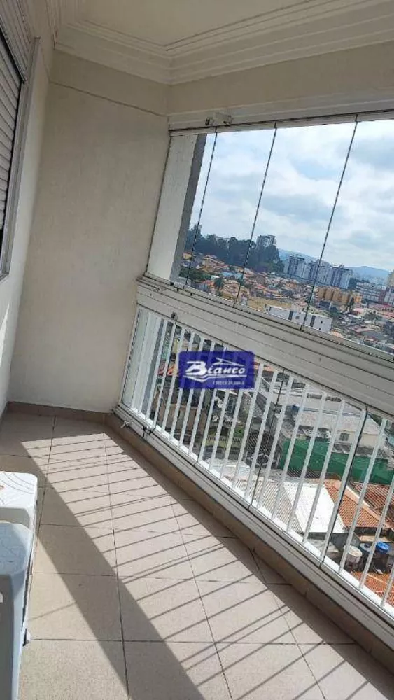 Apartamento à venda com 2 quartos, 82m² - Foto 2