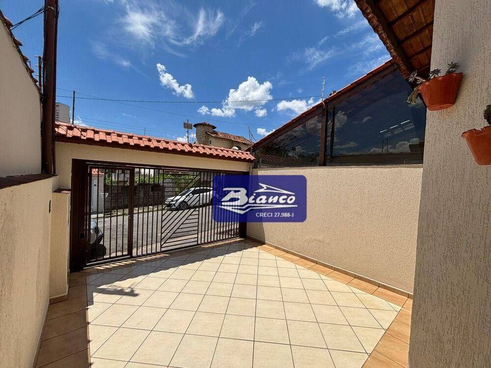 Casa à venda e aluguel com 3 quartos, 106m² - Foto 17