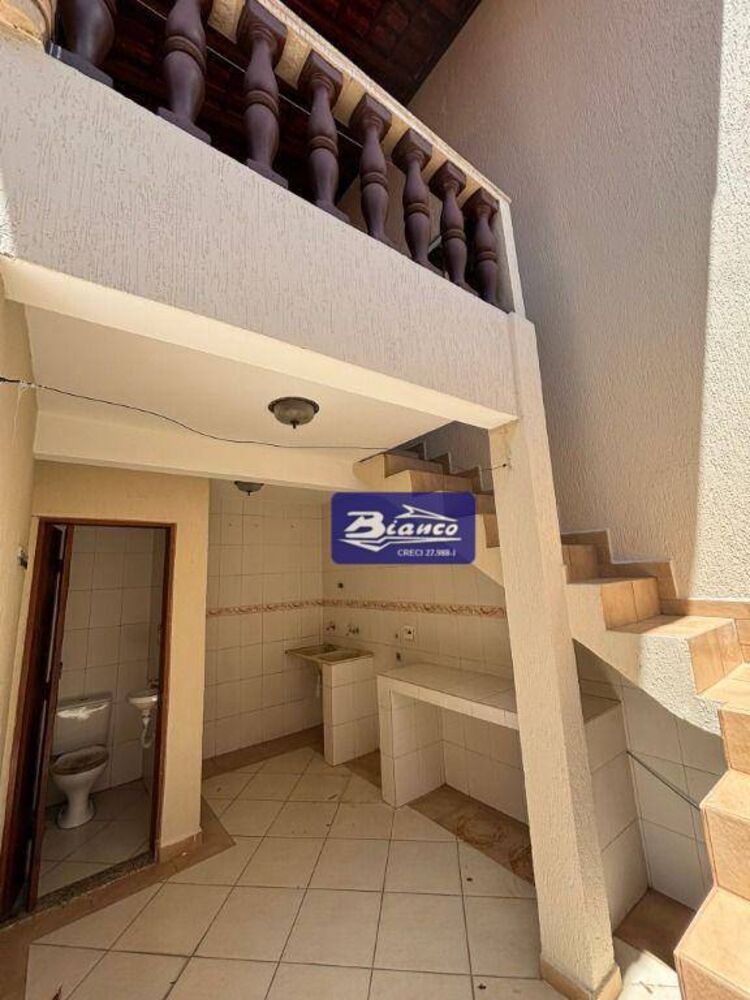 Casa à venda e aluguel com 3 quartos, 106m² - Foto 16
