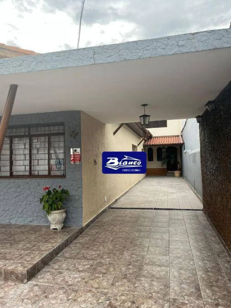 Casa, 3 quartos, 240 m² - Foto 11