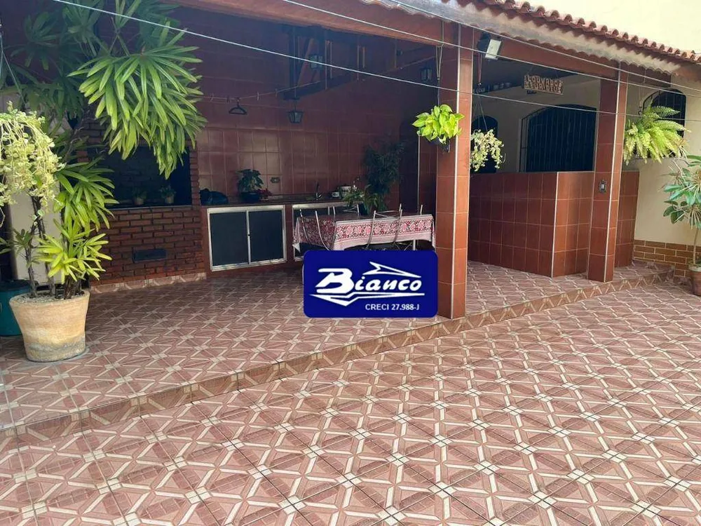Casa, 3 quartos, 240 m² - Foto 10