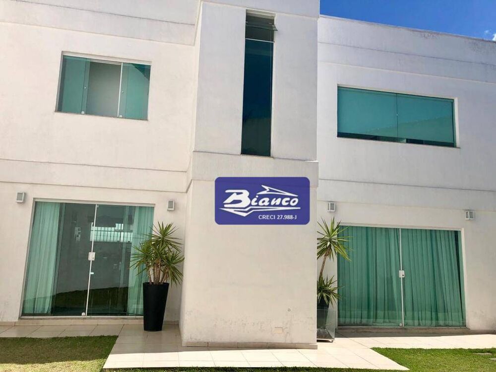 Sobrado, 3 quartos, 319 m² - Foto 1