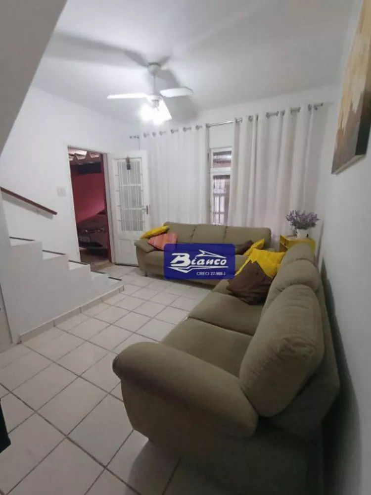 Sobrado à venda com 4 quartos, 200m² - Foto 3