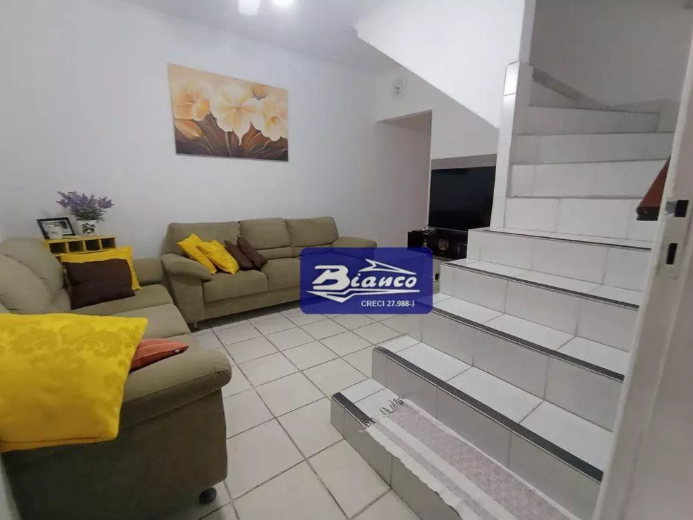 Sobrado à venda com 4 quartos, 200m² - Foto 2