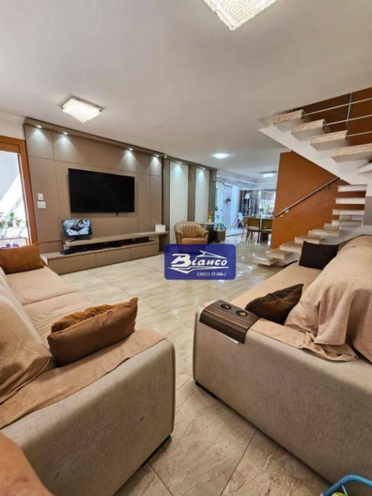 Sobrado, 3 quartos, 200 m² - Foto 1