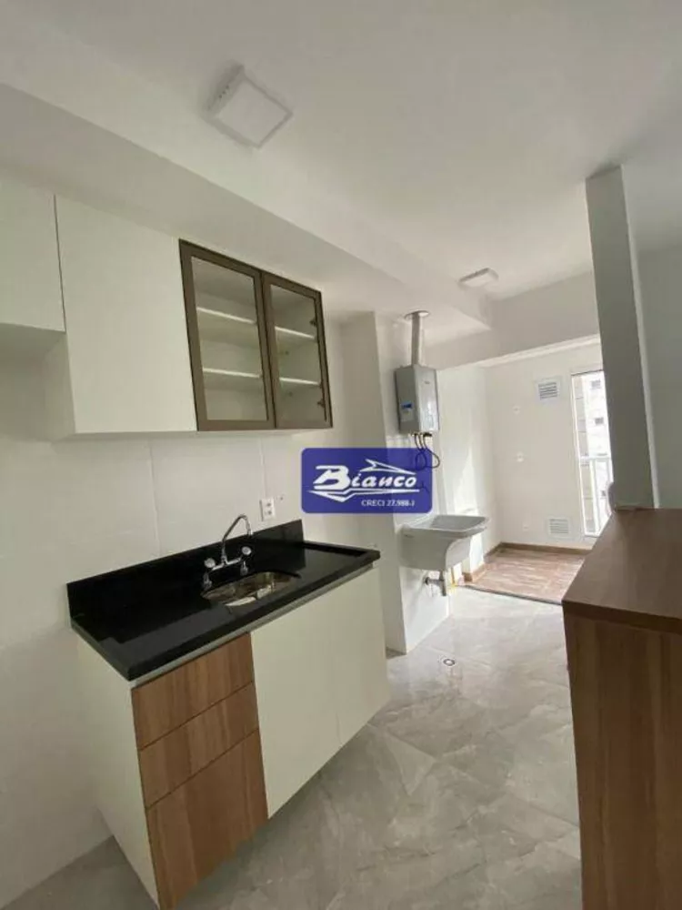 Apartamento à venda com 2 quartos, 68m² - Foto 4