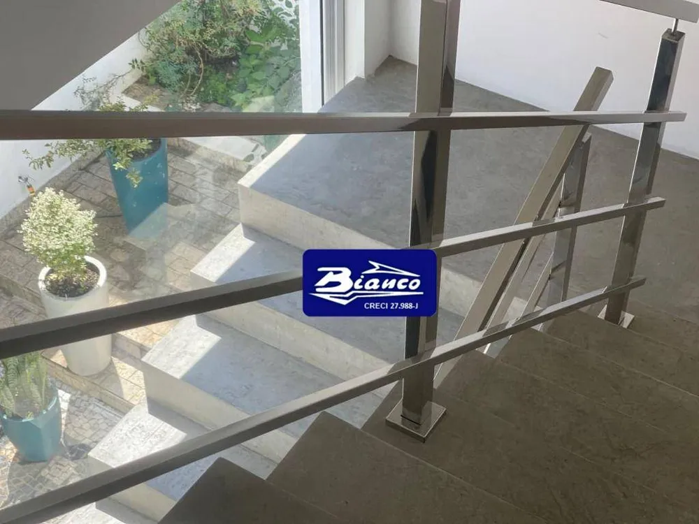 Sobrado, 3 quartos, 258 m² - Foto 4