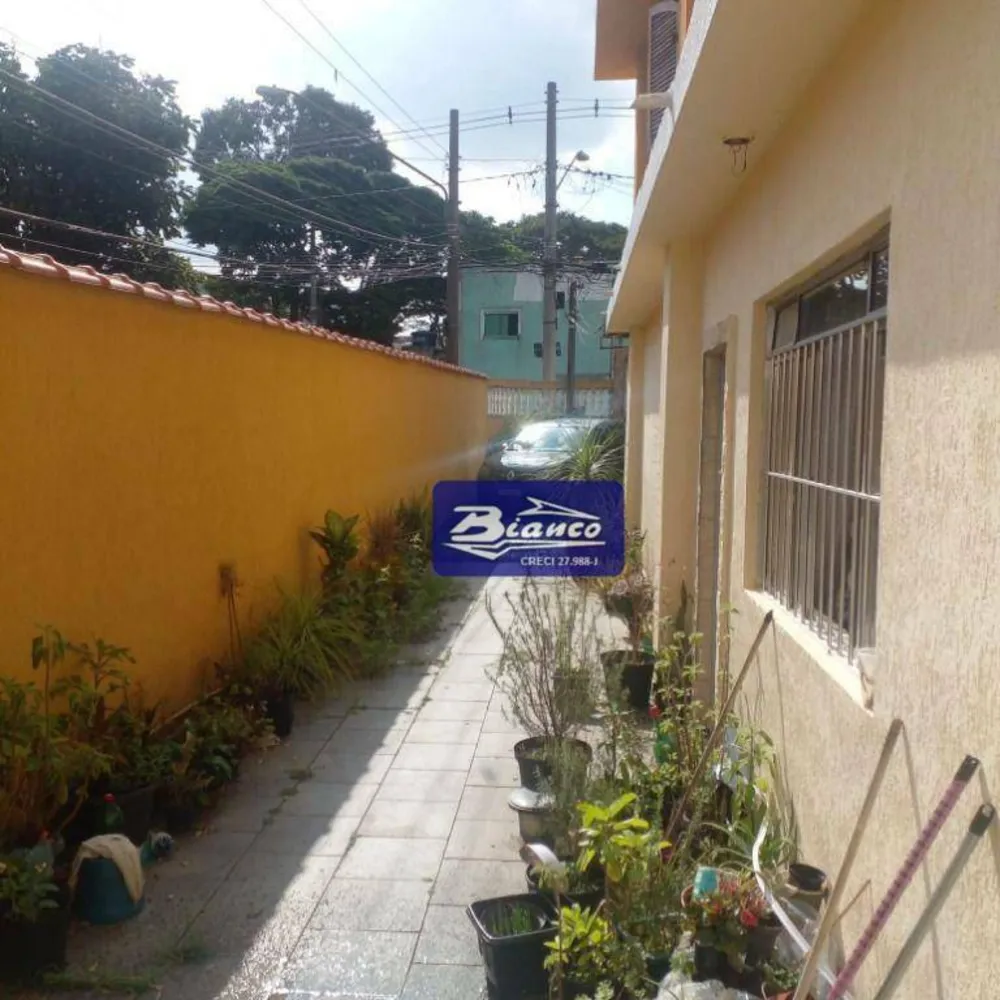 Sobrado, 3 quartos, 220 m² - Foto 2