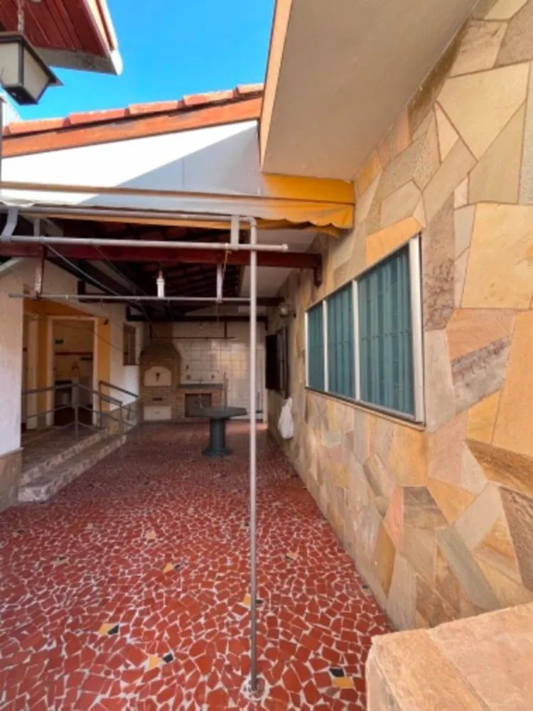 Casa, 3 quartos, 181 m² - Foto 2