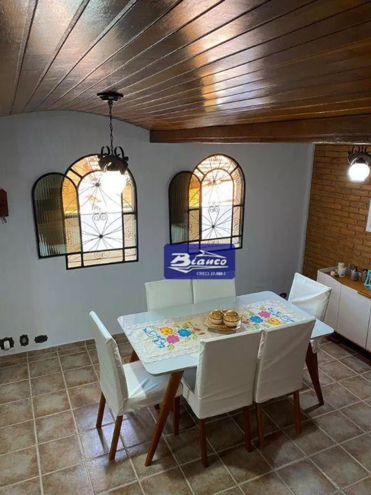 Sobrado à venda com 3 quartos, 209m² - Foto 3