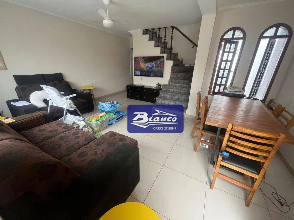 Sobrado, 3 quartos, 147 m² - Foto 1