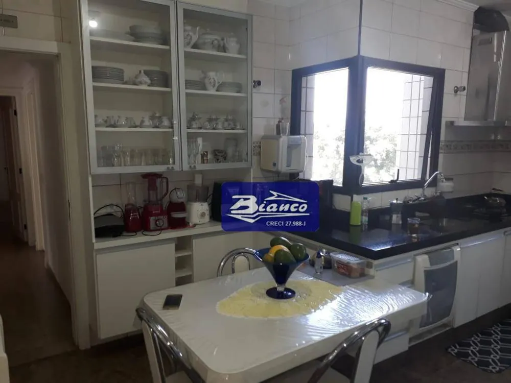 Apartamento, 3 quartos, 176 m² - Foto 10