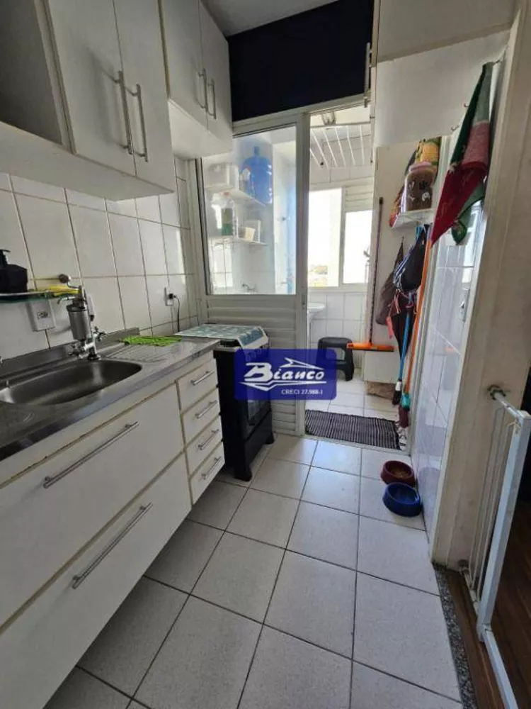 Apartamento à venda com 2 quartos, 47m² - Foto 3