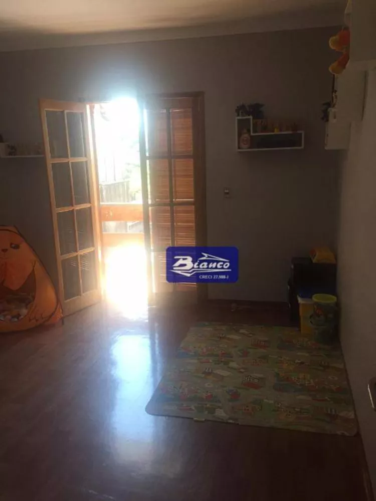 Sobrado à venda com 3 quartos, 155m² - Foto 2