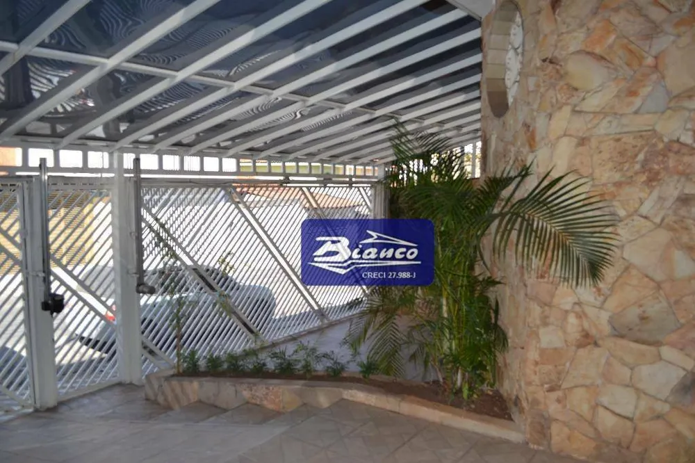 Casa, 3 quartos, 214 m² - Foto 1