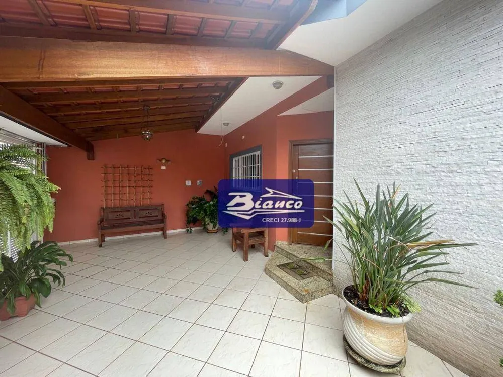 Casa, 3 quartos, 250 m² - Foto 3